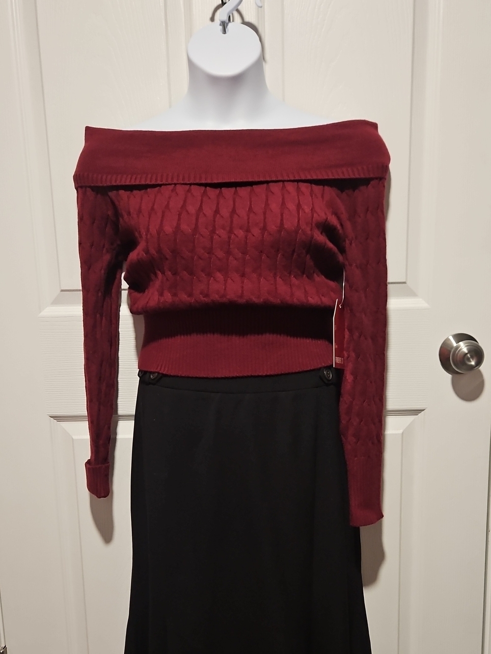 Forever 21 Burgundy Off-Shoulder Cable Knit Crop Sweater